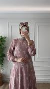 Ela Elbise Pembe
